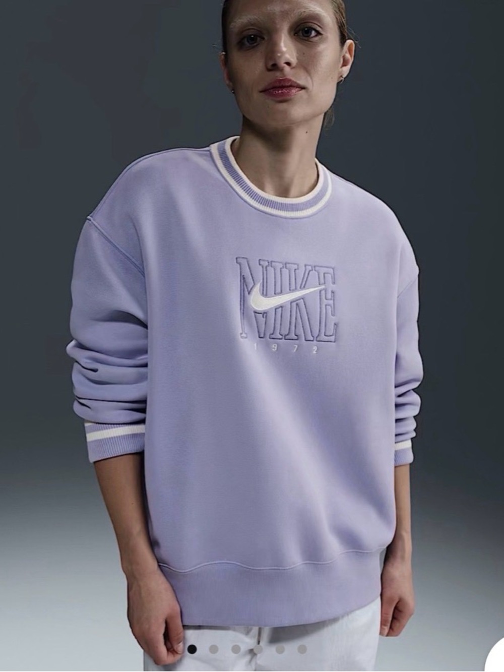 Nike Sportswear Phoenix Fleece Graphic Oversized Crew Neck Pullover in Lilac Ice - Picture 2 of 8